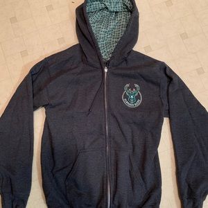 Milwaukee Bucks Zip Up